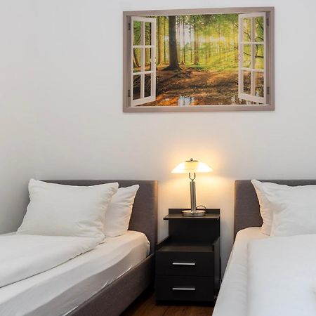 פאלקנזה Cosy Nest - Apartment By Comfort Housing מראה חיצוני תמונה