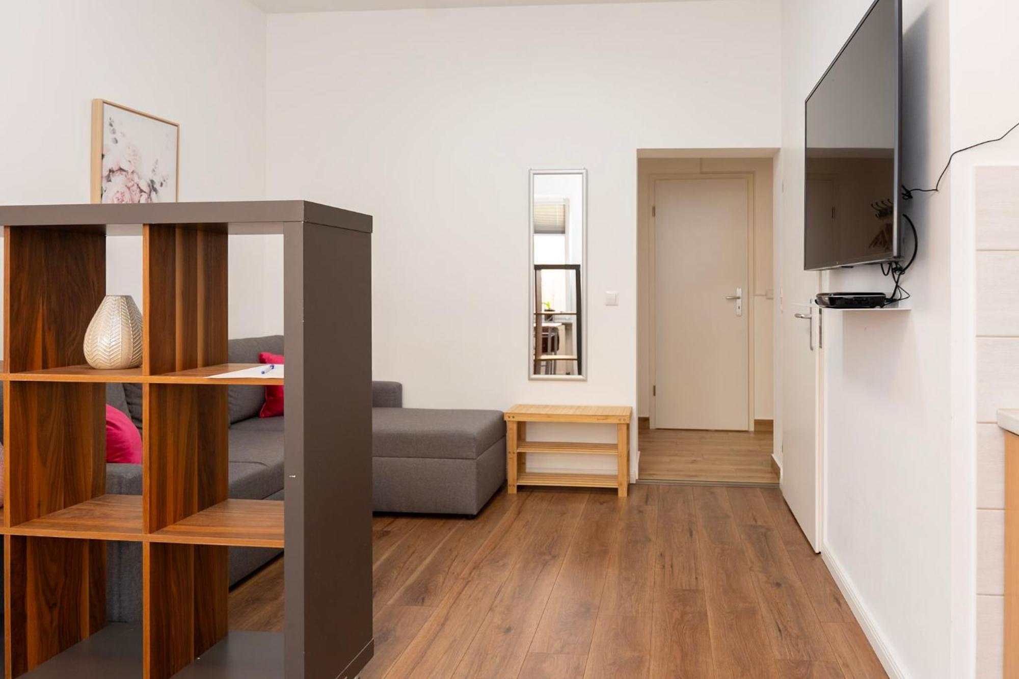 פאלקנזה Cosy Nest - Apartment By Comfort Housing מראה חיצוני תמונה
