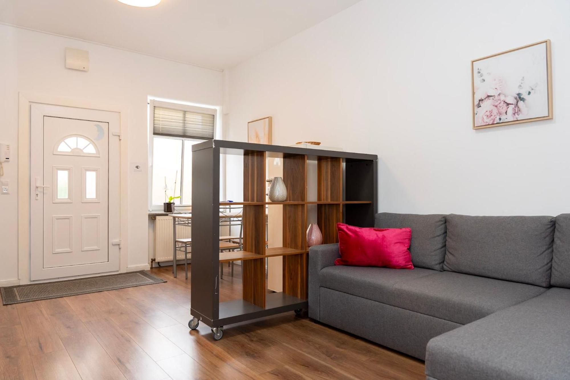 פאלקנזה Cosy Nest - Apartment By Comfort Housing מראה חיצוני תמונה